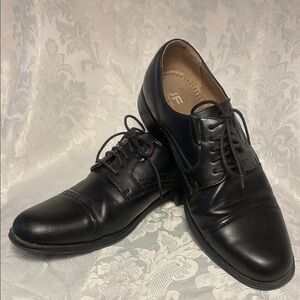 JF J Ferrar men’s black Oxford shoes - size 12 GUC